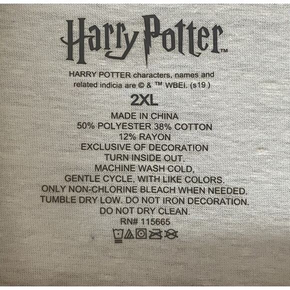 Harry Potter Hogwarts Alumni Womens T-Shirt 2XL Plus Crest Goth Wizard Gothic - Picture 4 of 6